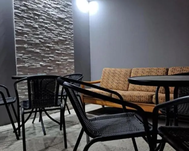 Happy House شقة بلغراد